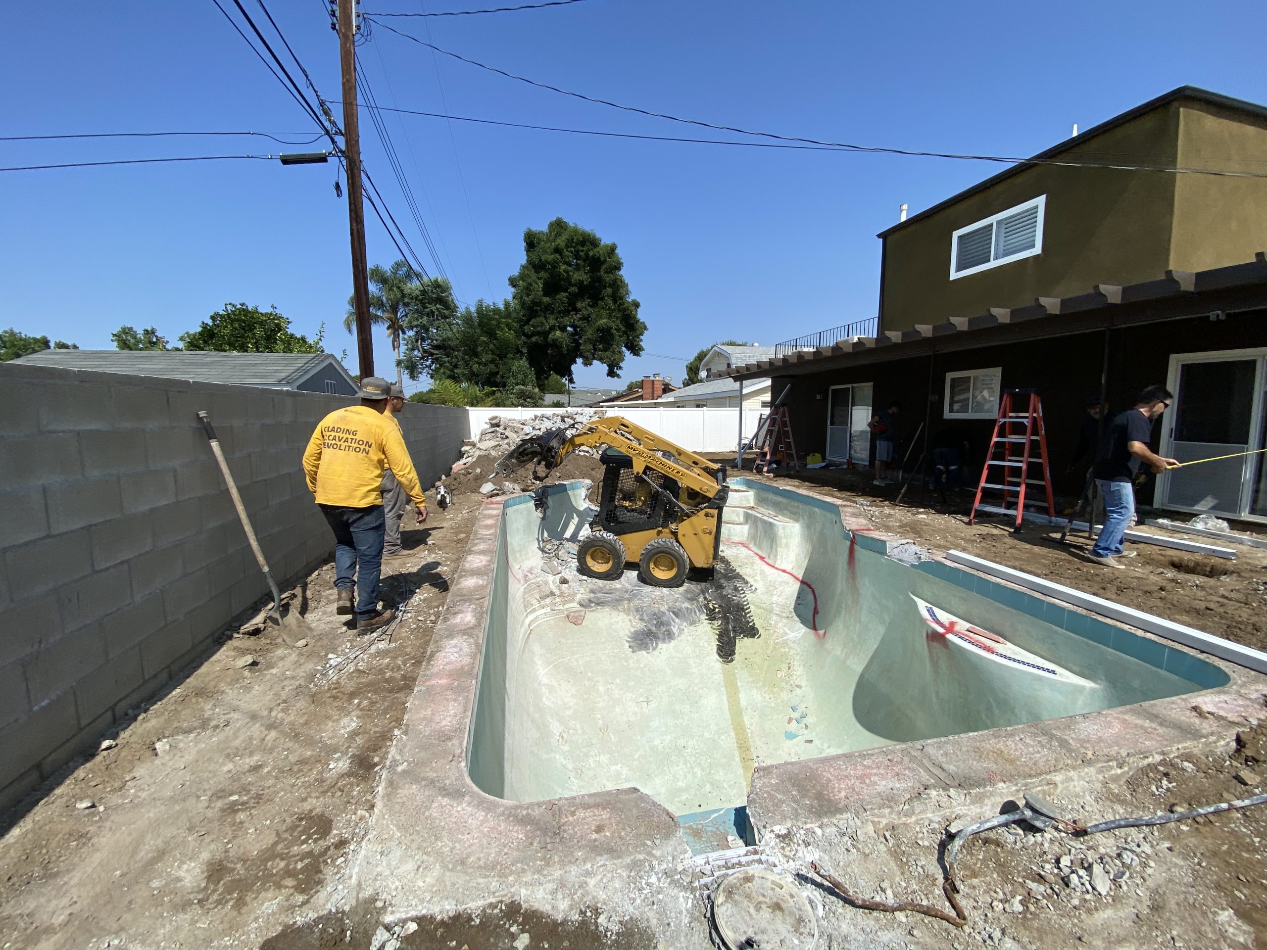 pool removal contractors in Los Angeles